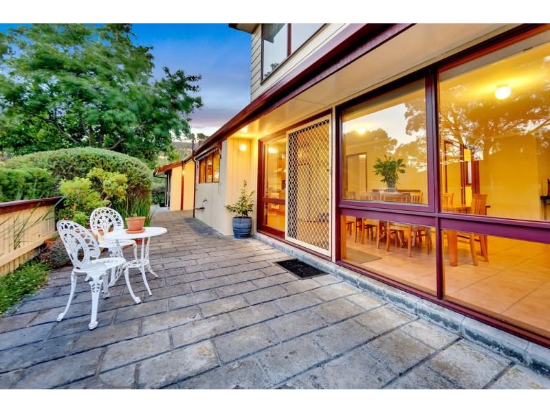 1 Finisterre Court, Frankston VIC 3199