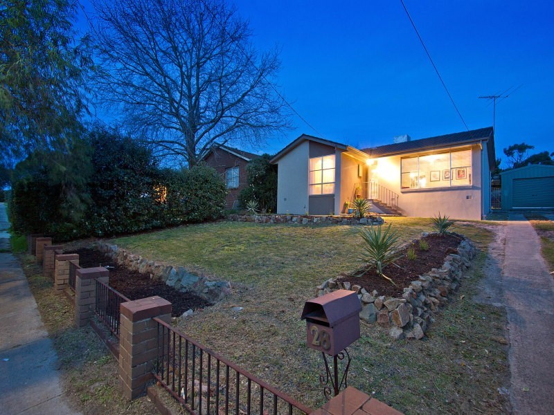 28 Honeysuckle Street, Frankston North VIC 3200
