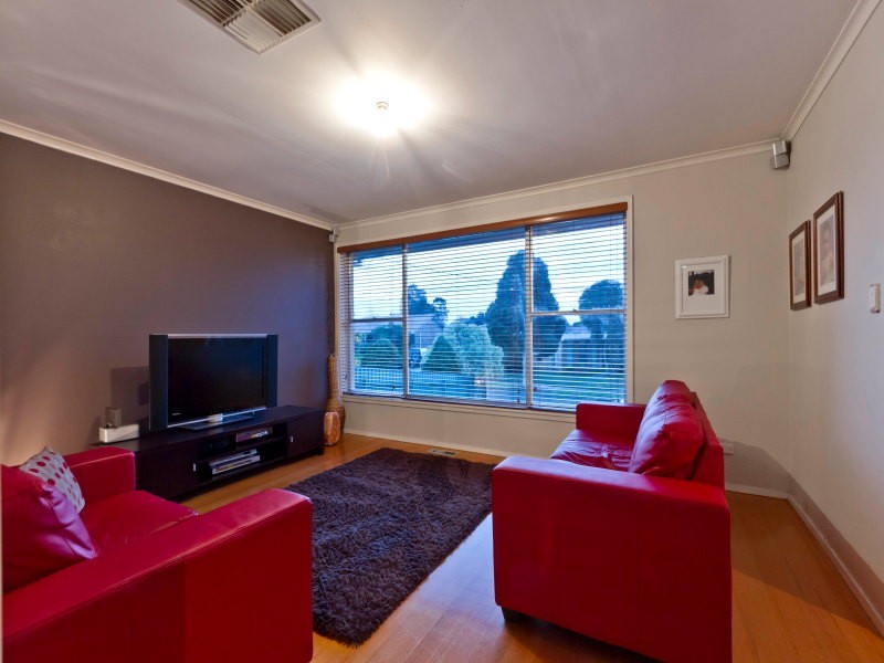 28 Honeysuckle Street, Frankston North VIC 3200