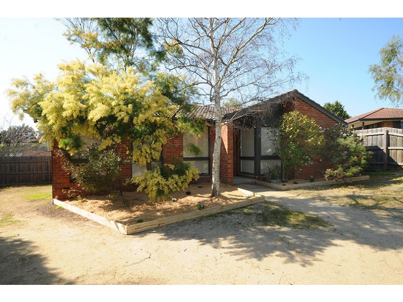 2 Linlithgow Court, Frankston VIC 3199