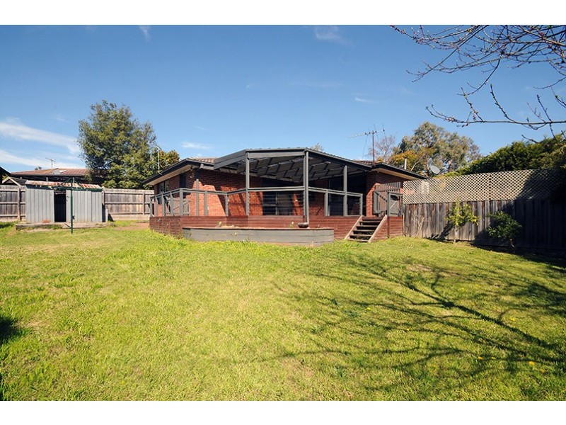 2 Linlithgow Court, Frankston VIC 3199