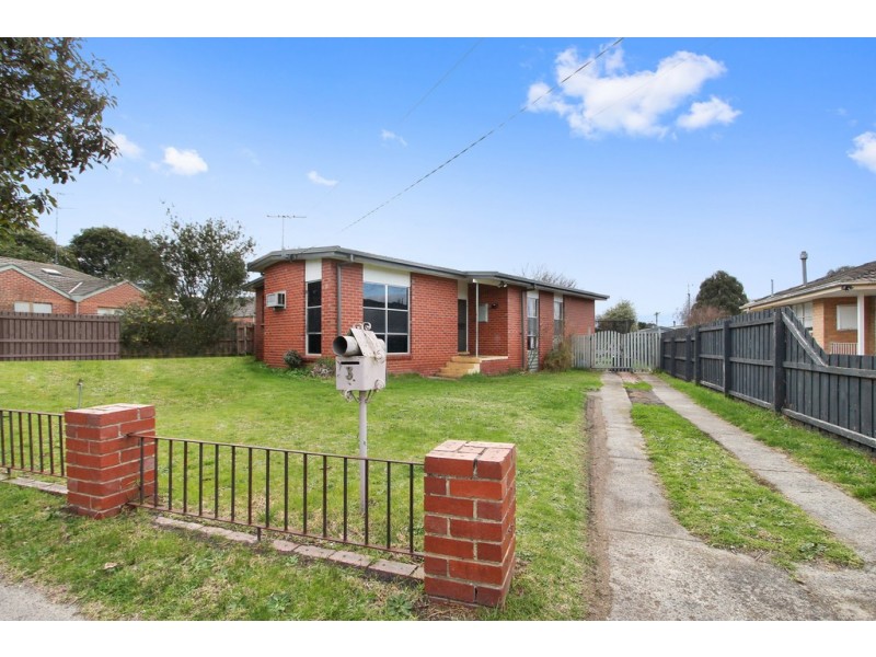 3 Silver Avenue, Frankston North VIC 3200