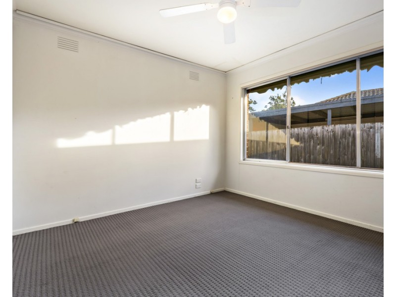 73 Lucerne Crescent, Frankston VIC 3199