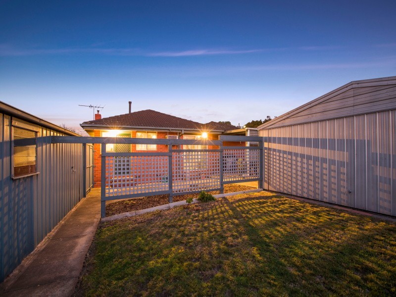 22 Belar Avenue, Frankston VIC 3199