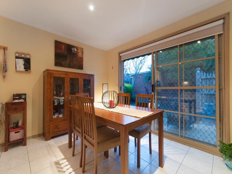 2/115 Lindrum Road, Frankston VIC 3199