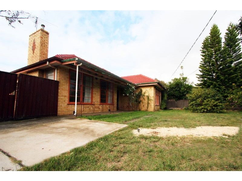 2 Rodney Court, Frankston VIC 3199