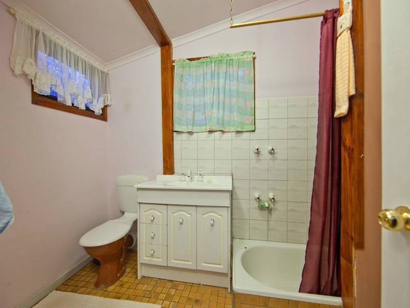 54 Finlay Street, Frankston VIC 3199