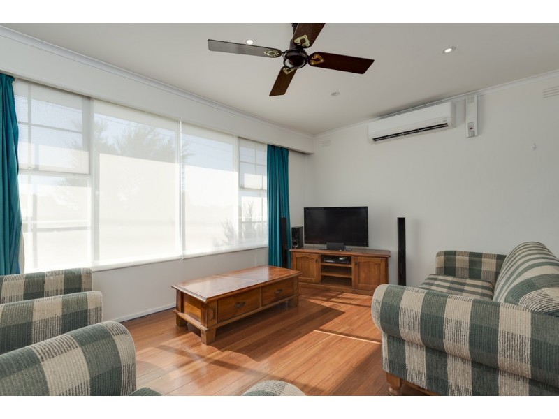 2 Meerlu Avenue, Frankston VIC 3199