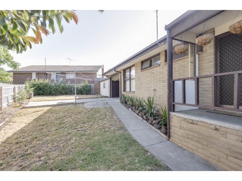 2 Meerlu Avenue, Frankston VIC 3199