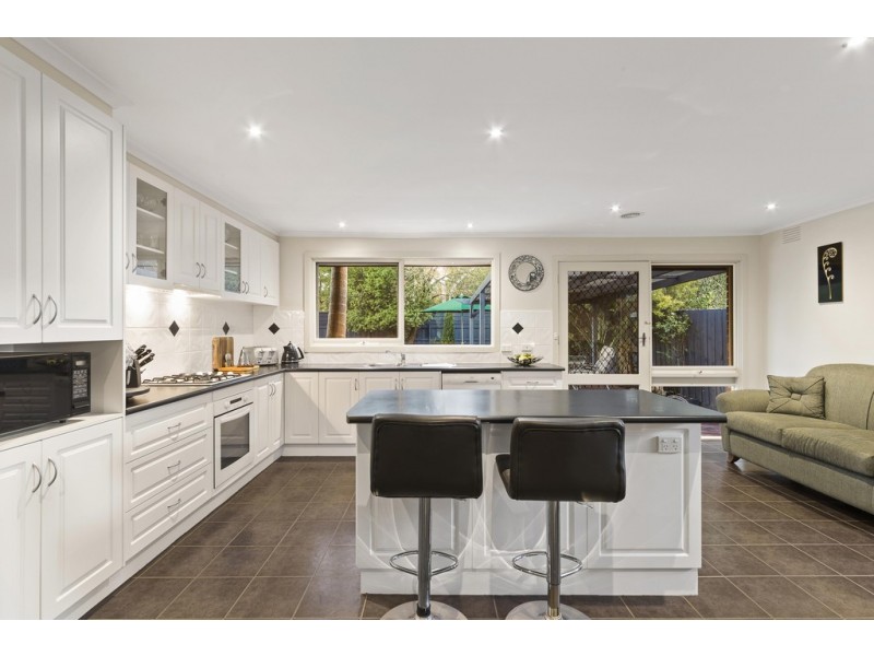 10 Partridge Crescent, Frankston VIC 3199