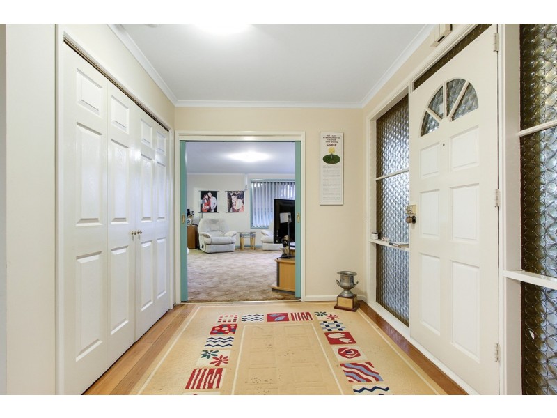 8 Minno Court, Frankston VIC 3199