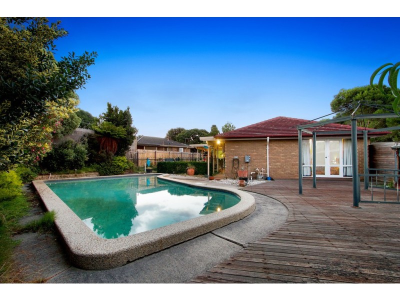 8 Minno Court, Frankston VIC 3199