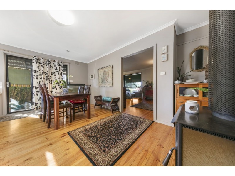 22 Benanee Drive, Frankston VIC 3199