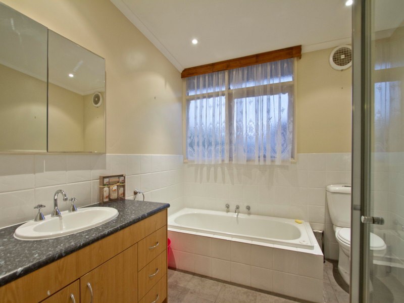 5 Bidgee Street, Frankston VIC 3199