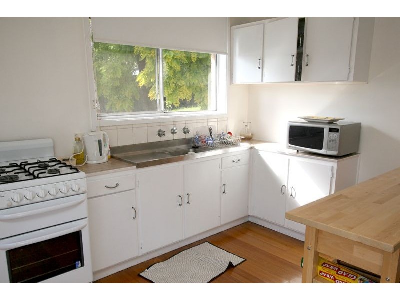 16 Mallum Avenue, Frankston VIC 3199