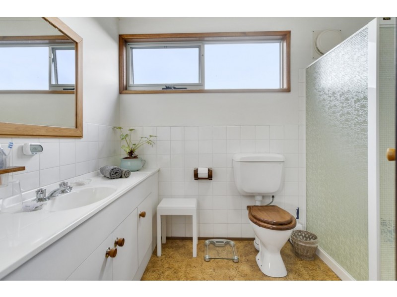 69 Excelsior Drive, Frankston North VIC 3200