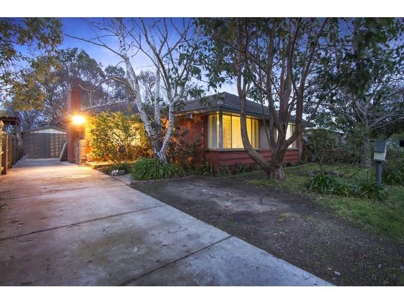 10 Airlie Grove, Seaford VIC 3198