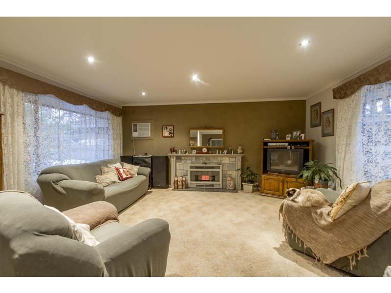 10 Airlie Grove, Seaford VIC 3198