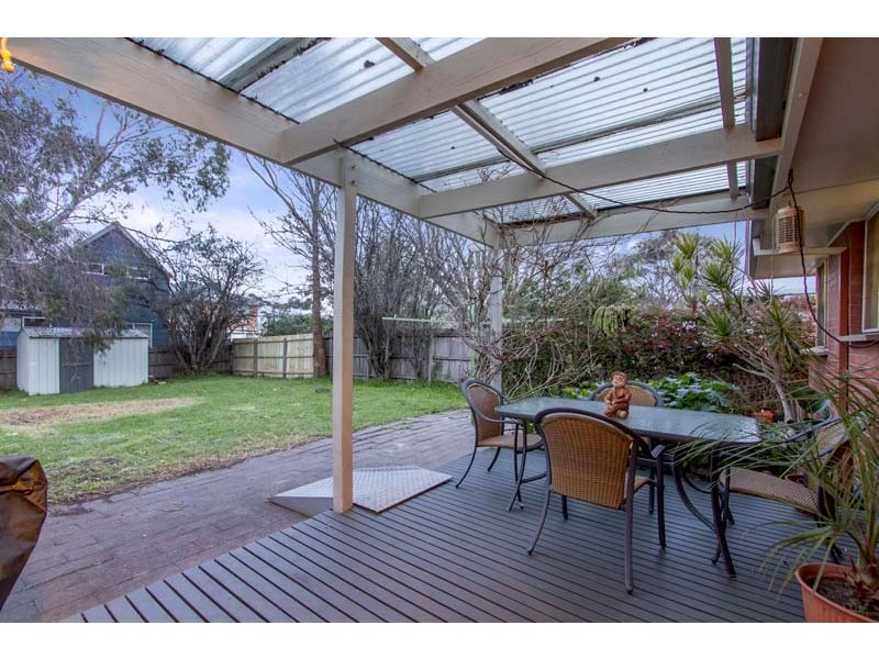 10 Airlie Grove, Seaford VIC 3198