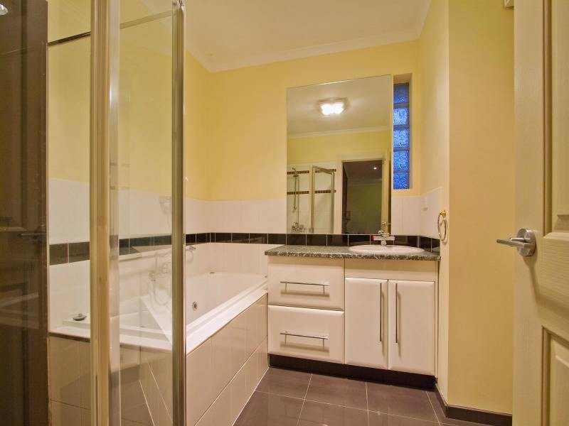 2/32 Fairway Street, Frankston VIC 3199