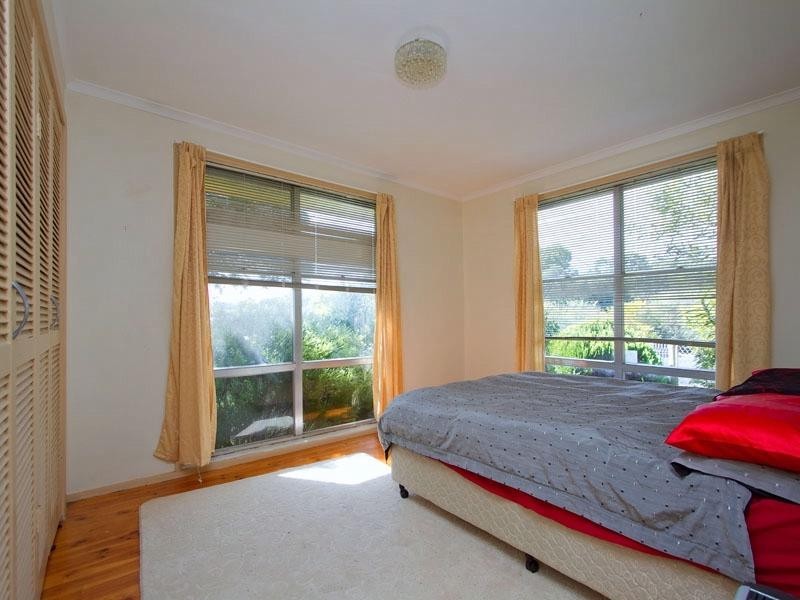 60 Tamarisk Drive, Frankston North VIC 3200