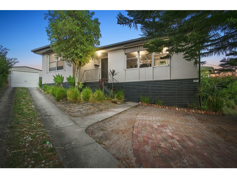 87 Monterey Boulevard, Frankston North VIC 3200