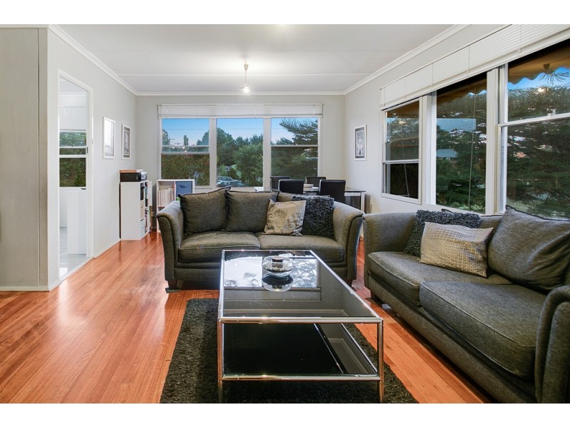 87 Monterey Boulevard, Frankston North VIC 3200