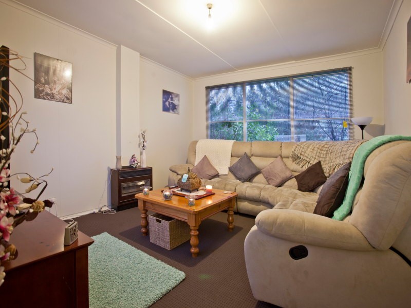 27 Nodding Avenue, Frankston North VIC 3200