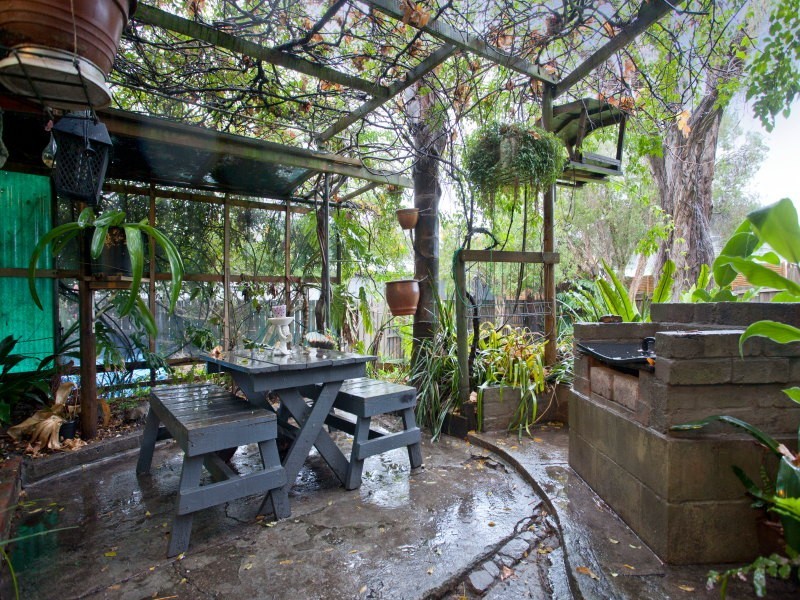 27 Nodding Avenue, Frankston North VIC 3200