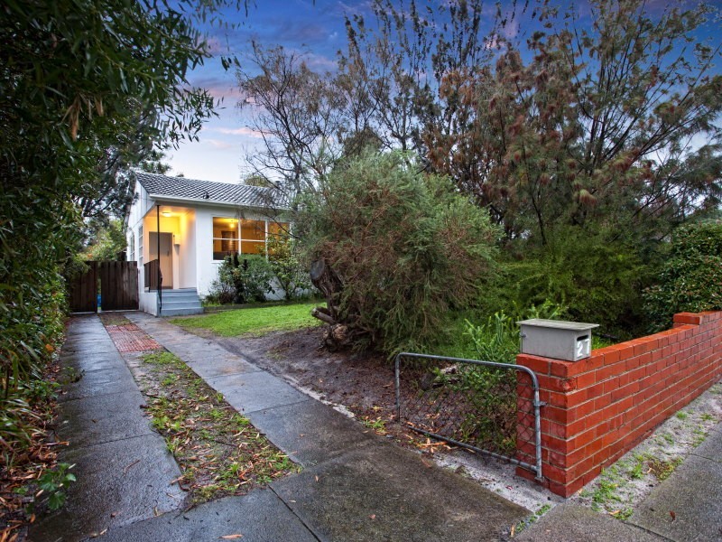 27 Nodding Avenue, Frankston North VIC 3200