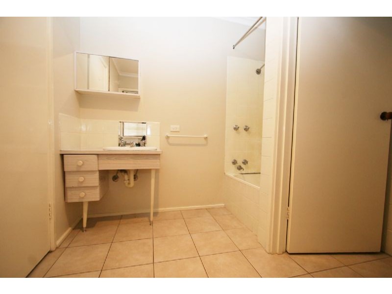 2/9 Samada Street, Frankston VIC 3199