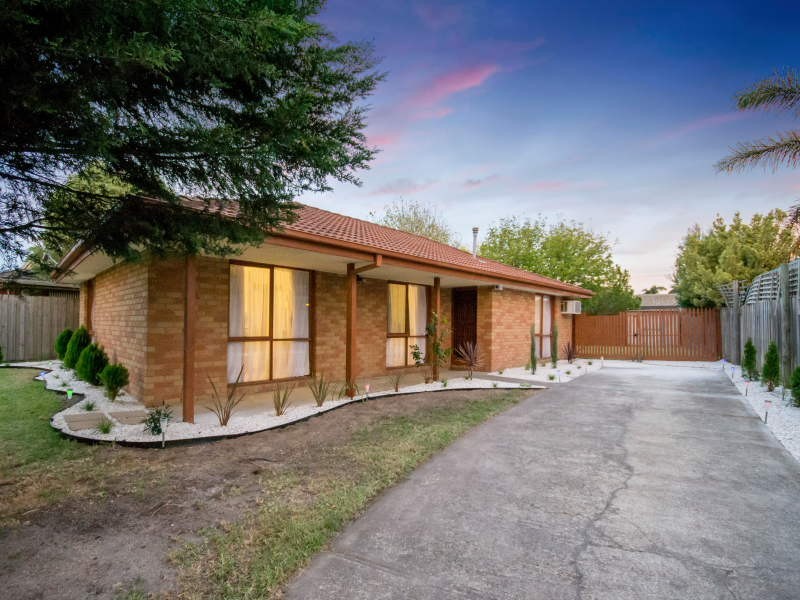 21 Taketa Crescent, Frankston VIC 3199