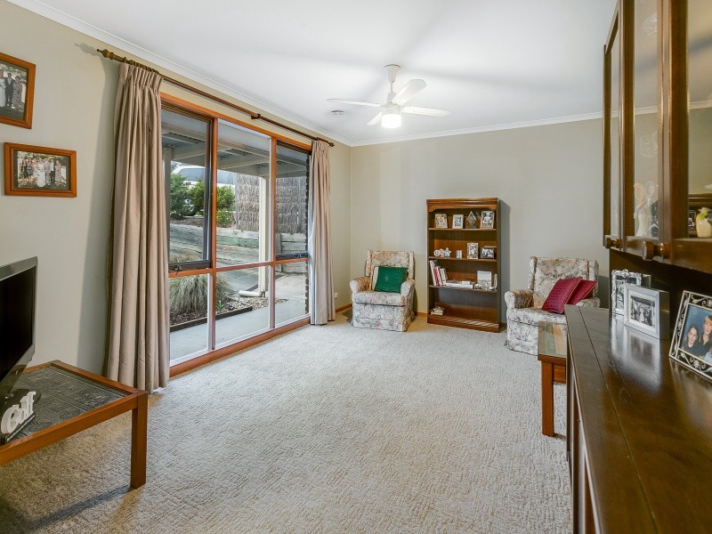 25 Balmerino Square, Frankston VIC 3199
