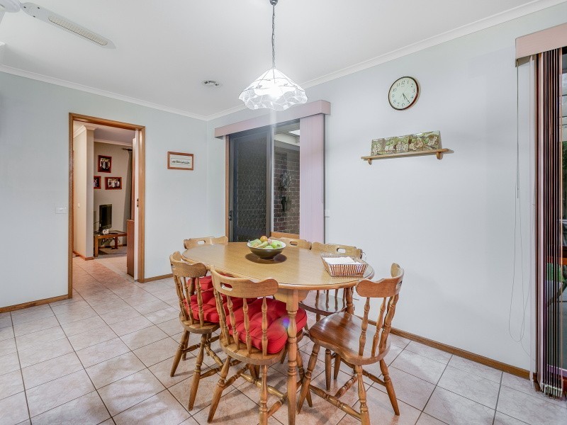 25 Balmerino Square, Frankston VIC 3199