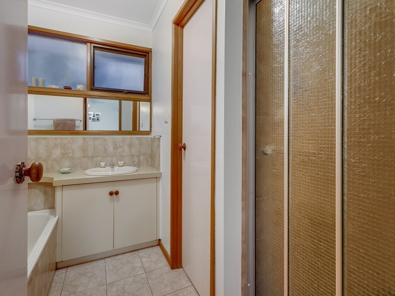 25 Balmerino Square, Frankston VIC 3199