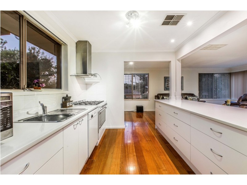 16 Sassafras Drive, Frankston VIC 3199