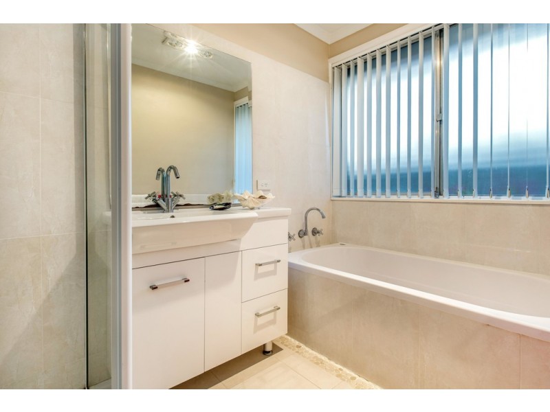 16 Sassafras Drive, Frankston VIC 3199