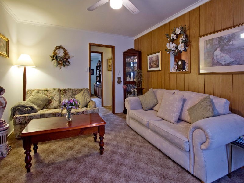 13 Mitre Crescent, Frankston North VIC 3200