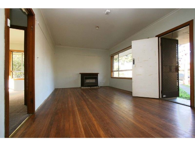 21 Pine Street, Frankston North VIC 3200