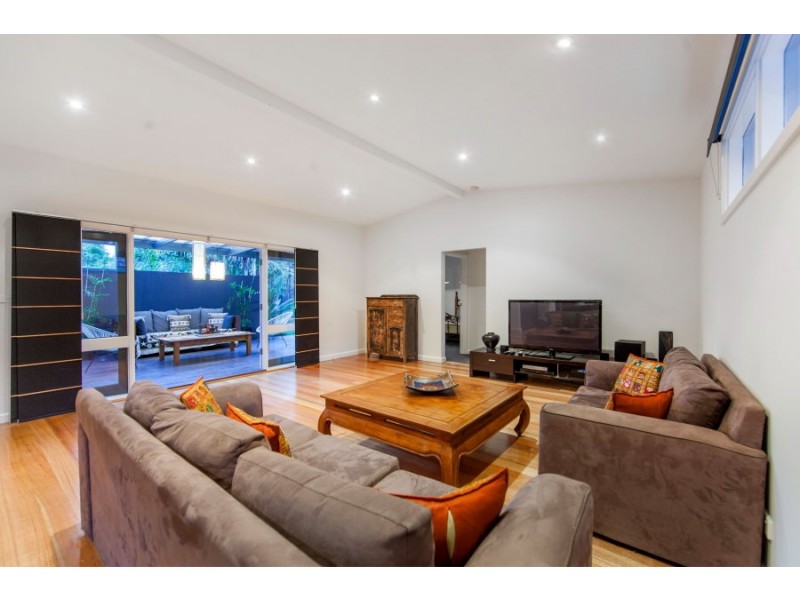 11 Thames Street, Frankston South VIC 3199