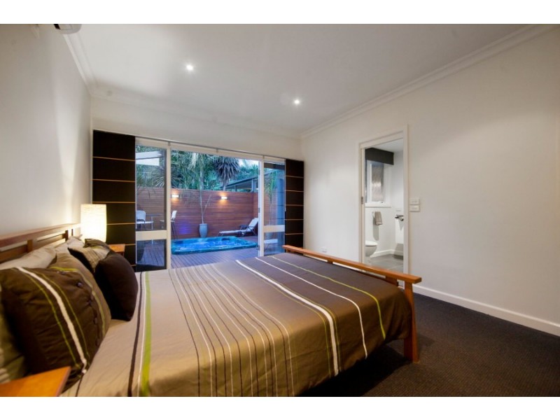 11 Thames Street, Frankston South VIC 3199