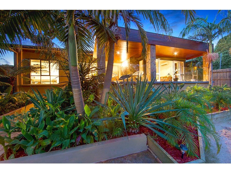 11 Thames Street, Frankston South VIC 3199