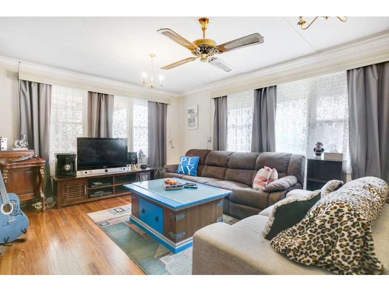 27 Coolgardie Street, Frankston North VIC 3200