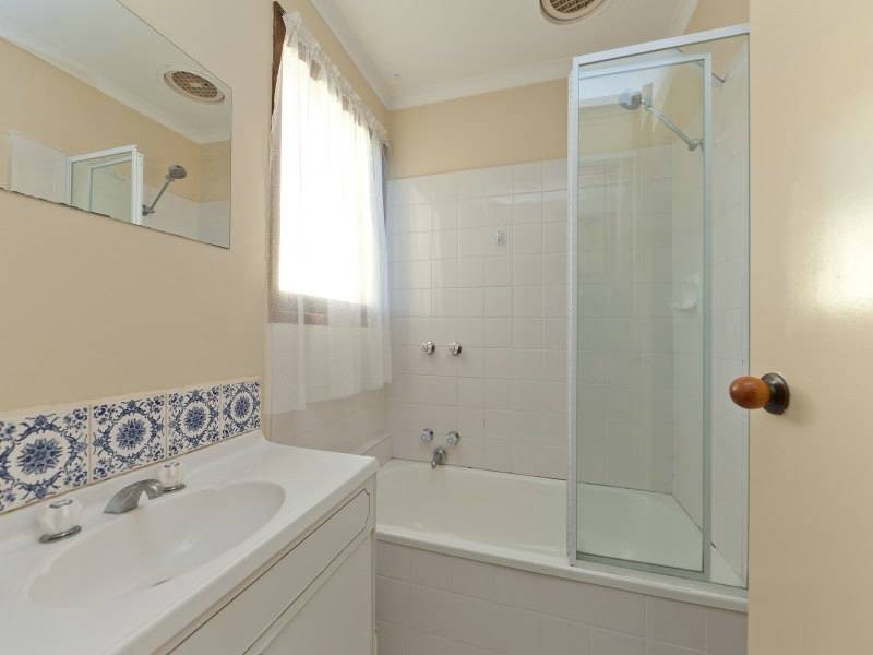 4/13-17 Wisewould Avenue, Seaford VIC 3198