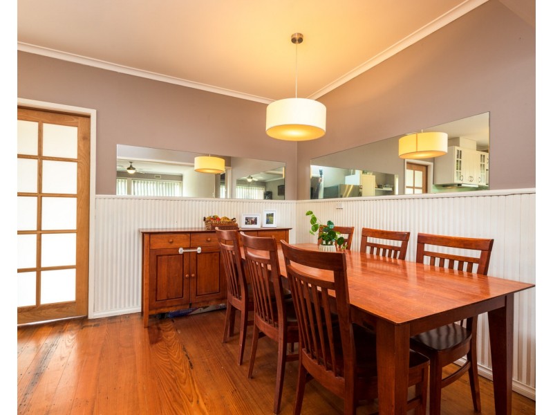 16 Armata Crescent, Frankston North VIC 3200