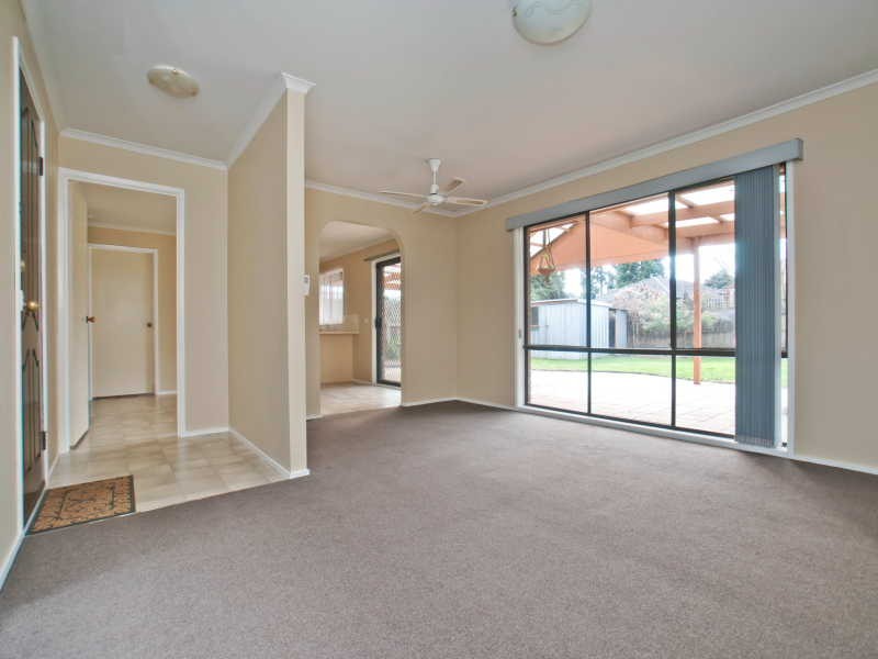 13 Josephina Court, Carrum Downs VIC 3201