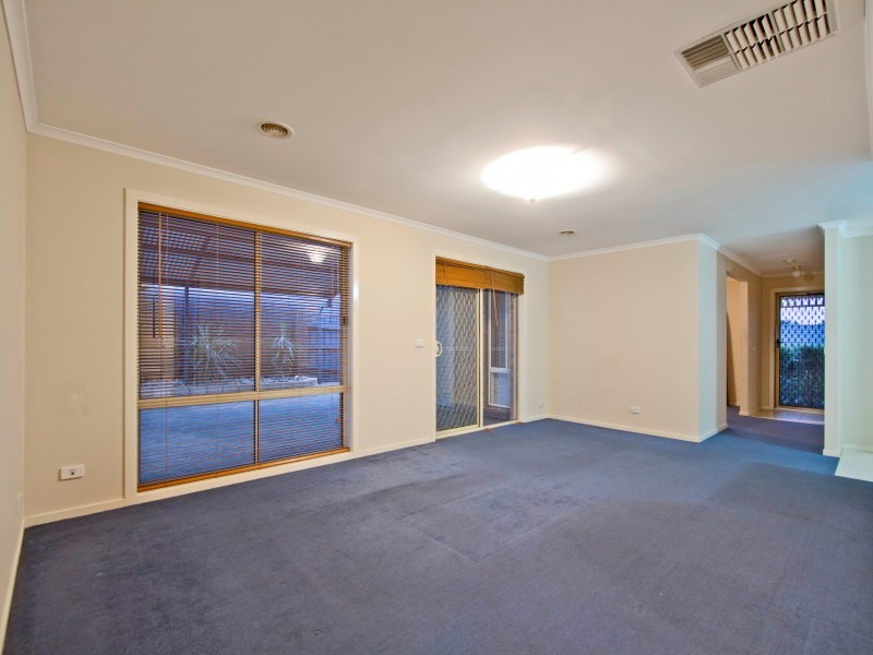 19 Elstar Drive, Carrum Downs VIC 3201