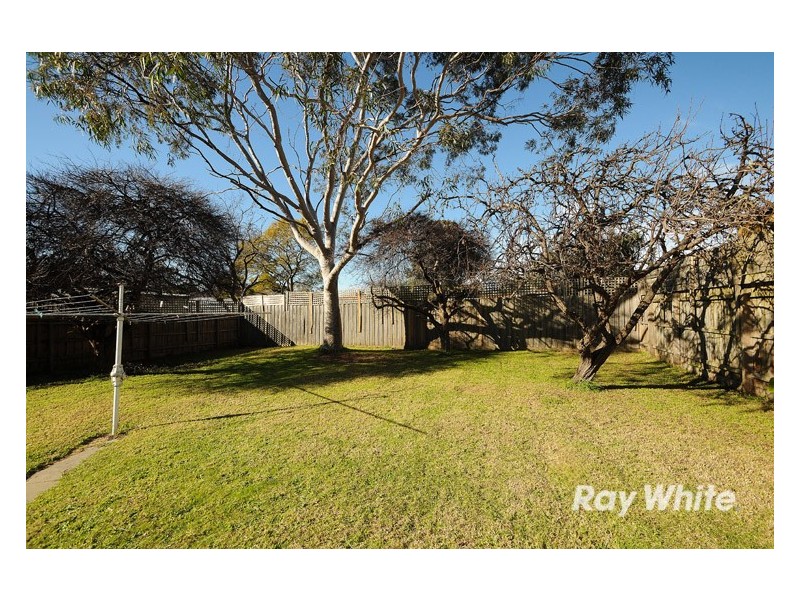 40 Radiata Street, Frankston North VIC 3200