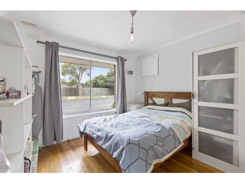 2/9-11 Hannah Street, Seaford VIC 3198