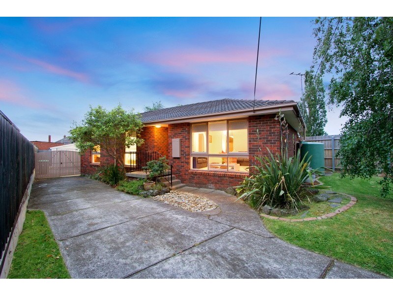 13 Burns Street, Frankston VIC 3199